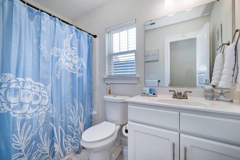 Luxurious Alberta Beach House W/ Historical Detail ハンプトン エクステリア 写真