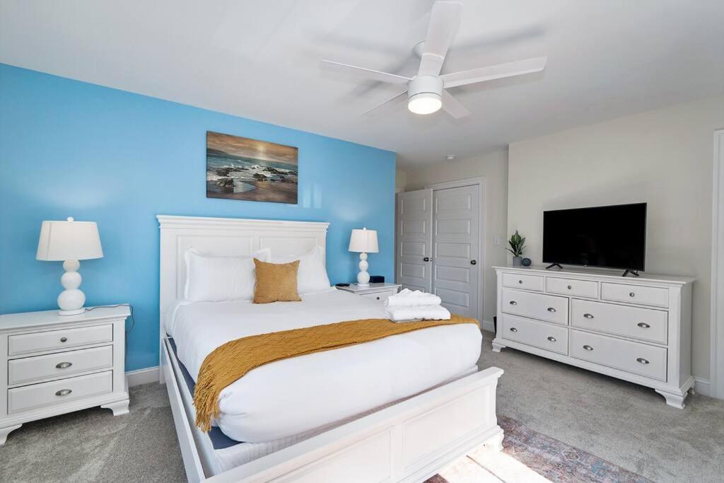 Luxurious Alberta Beach House W/ Historical Detail ハンプトン エクステリア 写真